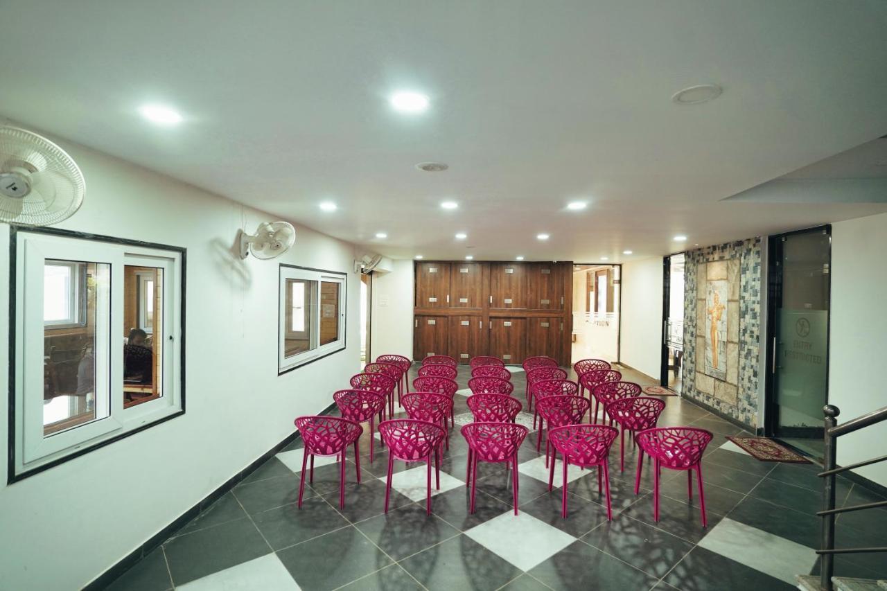M Square Hotel Hyderabad Eksteriør billede