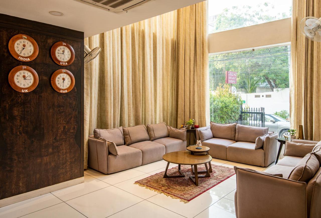 M Square Hotel Hyderabad Eksteriør billede