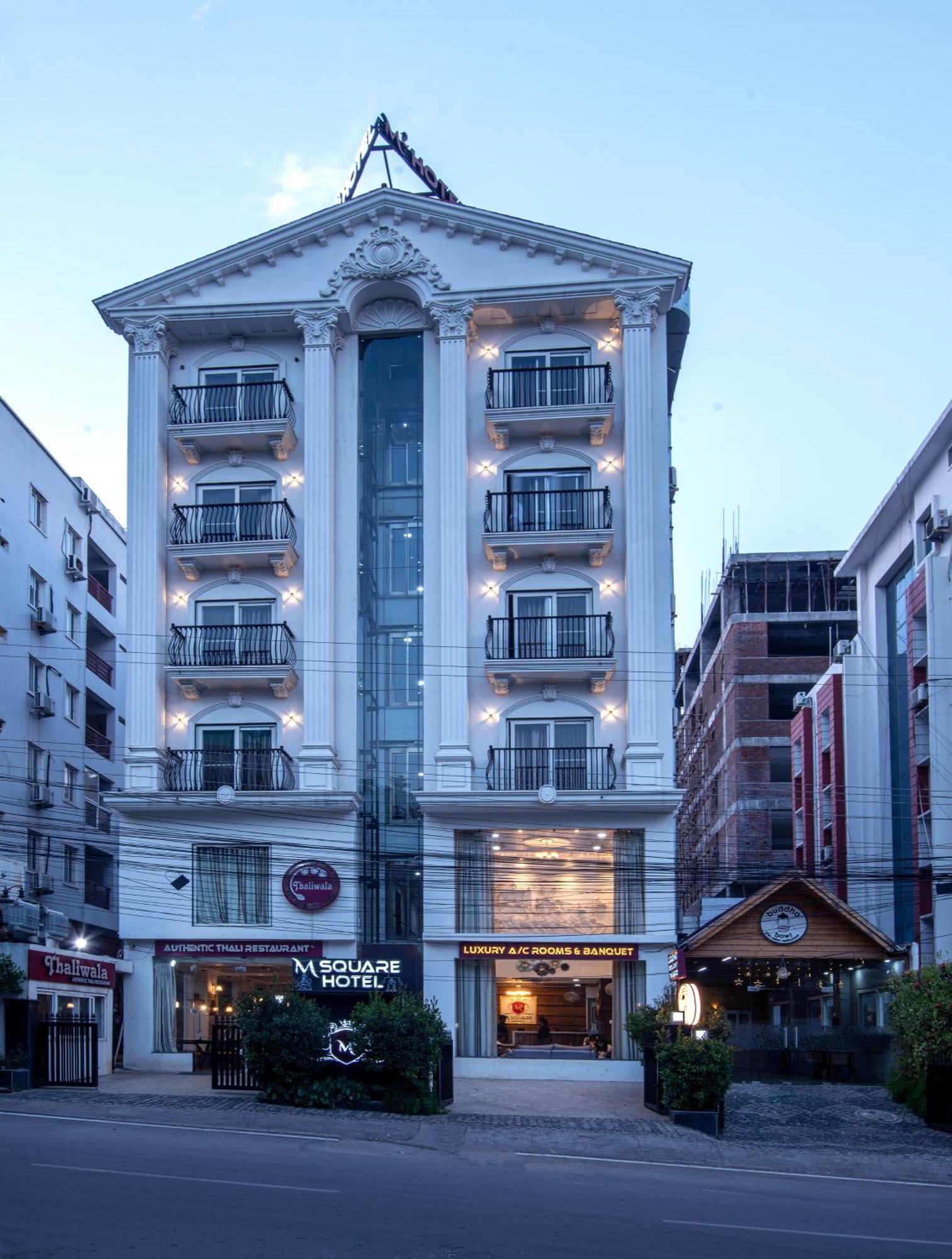 M Square Hotel Hyderabad Eksteriør billede